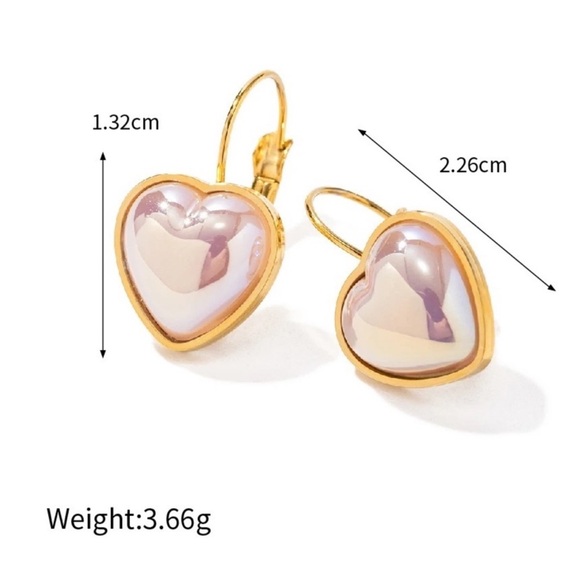 ◾️18k Gold Plated Mermaid Heart Earrings - Picture 5 of 7